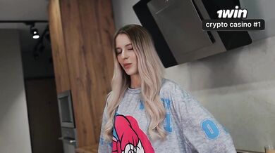 Nevlastná ségra chcela byť nasratá, ale upokojil som ju sexom
