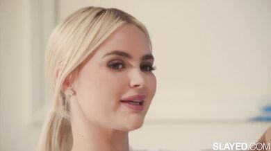 Lolly Small a Vanna Bardot sa nadržane lížu