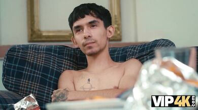 Super nadržaná Abby Margarita nevedela, ktorý čurák si vybrať