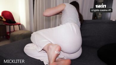 Keď uvidela môjho vtáka, zaželala si, aby mi ho mohla vyfajčiť