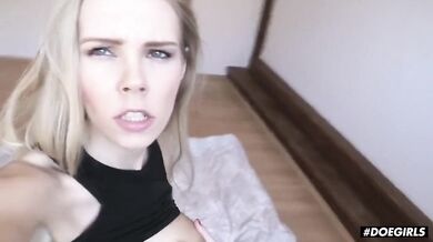 Florane Russell – veľké prsia, česká MILF, hardcore domáce POV video