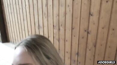 Florane Russell – veľké prsia, česká MILF, hardcore domáce POV video
