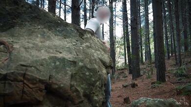 Divoké šukanie s horúcim cudzincom v lese
