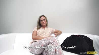 Blonďatá česká baba Petra na Czech Castingu
