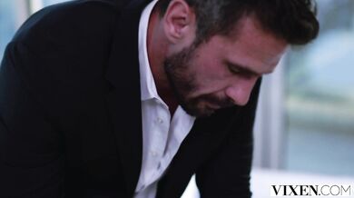 Manuel Ferrara a Elsa Jean poskytnú ohromujúcej lištičke divokú jazdu