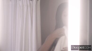 Sexi Halle Hayes nedokáže odolať tvrdému penisu svojho bývalého priateľa