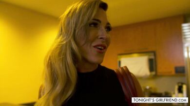 Horúca MILF Aubrey Black chce jeho vtáka
