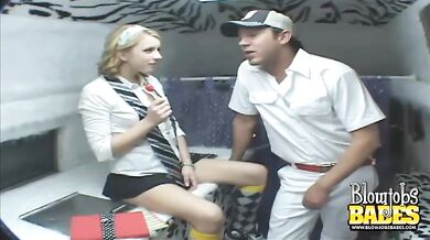 Lexi Belle: Dráždivé hranie s nanukom a hlboký orál