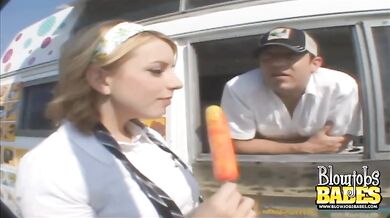 Lexi Belle: Dráždivé hranie s nanukom a hlboký orál