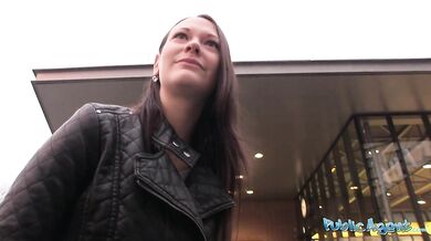 Agent z Real Public hľadá v Prahe skutočných amatérov