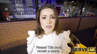 Sereyna Gomez rada roznáša rýchle občerstvenie