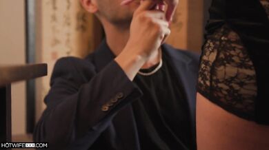 Super sexy manželka Gal Ritchie je tvrdo ošukaná
