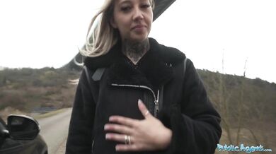 Stopárka ošukaná vonku aj vo vnútri v sieťovanom body