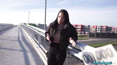 Public Agent – Talianska učiteľka to nechcela, ale nechala ma do nej vystrekovať