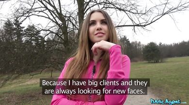 Public Agent - Vyspal som sa s touto horúcou brunetkou, ktorá behala v lese