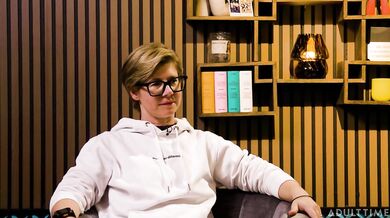 THE ADULT TIME PODCAST – Lana Smalls & Scarlet Skies – Fotky nôh, klaunské porno a nemravné reči o Shrekovi