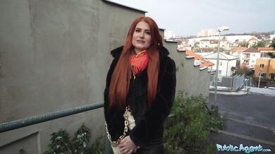 Public Agent: Horúca ryšavka s fantastickým guľatým zadkom ošukaná cudzím chlapom