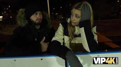 Funky Town ju chytili na verejnom klzisku a ošukali ju