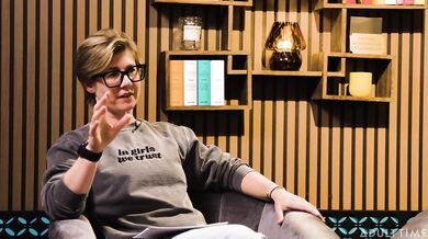 KENNA JAMES & MILLIE MORGAN – Fanúšikovské panenstvo, sex počas menštruácie a klaunské porno – THE ADULT TIME PODCAST