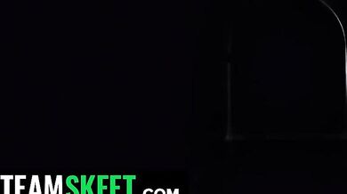 Ryan Keely a Chloe Rose hrajú v voyeuristickom štvorici z XXX Files