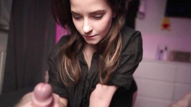 Hermione Potterová predvádza vášnivý orál