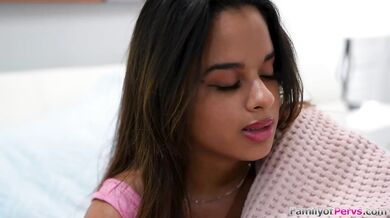 Isabella Jules si užíva vtáka svojho nevlastného otca