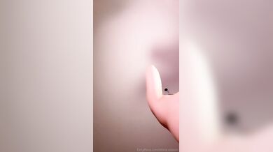 Elina Olsson sa chváli svojimi dokonalými prsiami