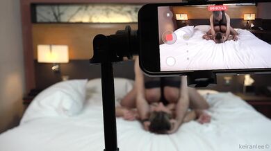 BambiBrookss natáča sex nahrávku s Keiranom Lee