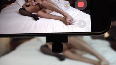 BambiBrookss natáča sex nahrávku s Keiranom Lee