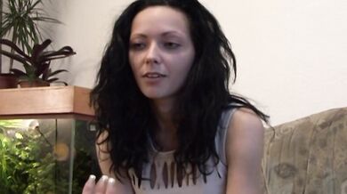 Amatérka tvrdo šuká za peniaze