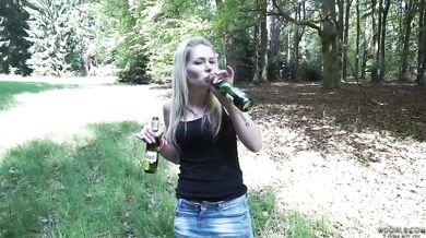 Blondínka a najobľúbenejšie české pivo