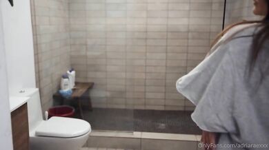 Gina Valentina a Adria Rae si navzájom lížu kundy