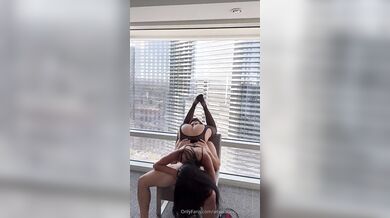 Whosbonnieandclyde v sexy spodnom prádle dostáva výstrek po sexe