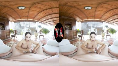 Prsatý dovolenkový sex vo VR