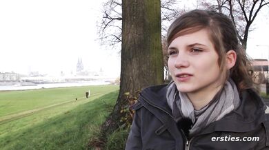Super roztomilá Nemka Anna skúša niečo nové
