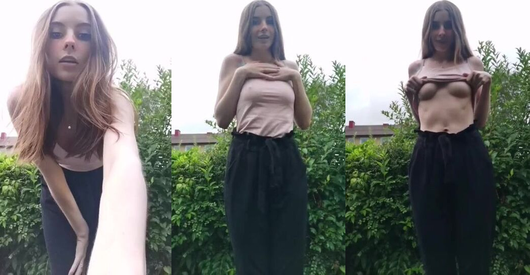 Ukazujem svoje prsia vonku