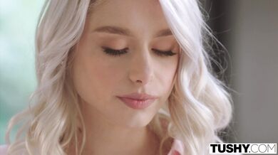 TUSHY - Nádherná análom posadnutá Hazel zvádza svojho šéfa