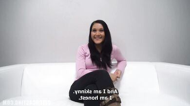 21-ročná amatérka Lucie jebe na Czech Casting