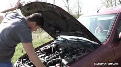 Ryšavka Charlie Red ošukaná v lese