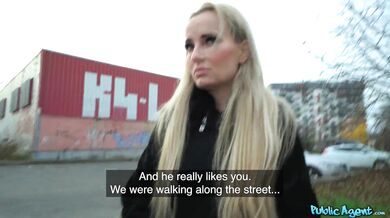Public Agent - Našli sme najviac sexy MILFku v Prahe a potom ju ošukal