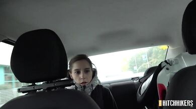 Stopárka Ana Bell Evans šuká náhodného chlapa v lese