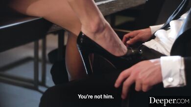 Deeper - Análna kráľovná Emily a Seth podliehajú sexuálnemu napätiu