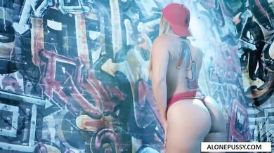 Aj Applegate na konci ukazuje análny creampie