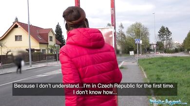 Public Agent - Šukanie a výstrek do tváre roztomilé neverné krásky Milly Fox