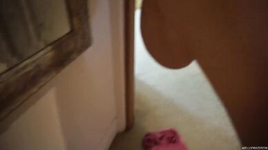 Dovolenka s prsatou blondínkou Kelly Madison