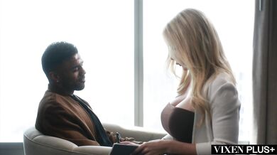 Nadržaná MILF Lexi Luna ošukaná samcom