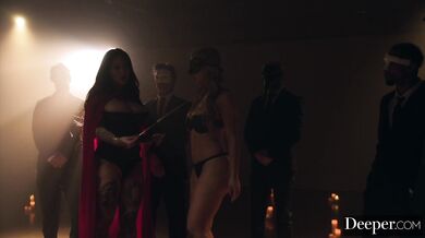 Kazumi a Connie Perignon, ktoré túžia po veľkých černošských penisoch, sú potrestané na sexuálnej párty