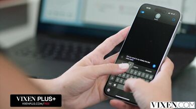 Eve Sweet a asistentka Rikako si nadoraz delia obrí čurák