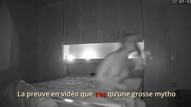 Laura podvádza svojho priateľa